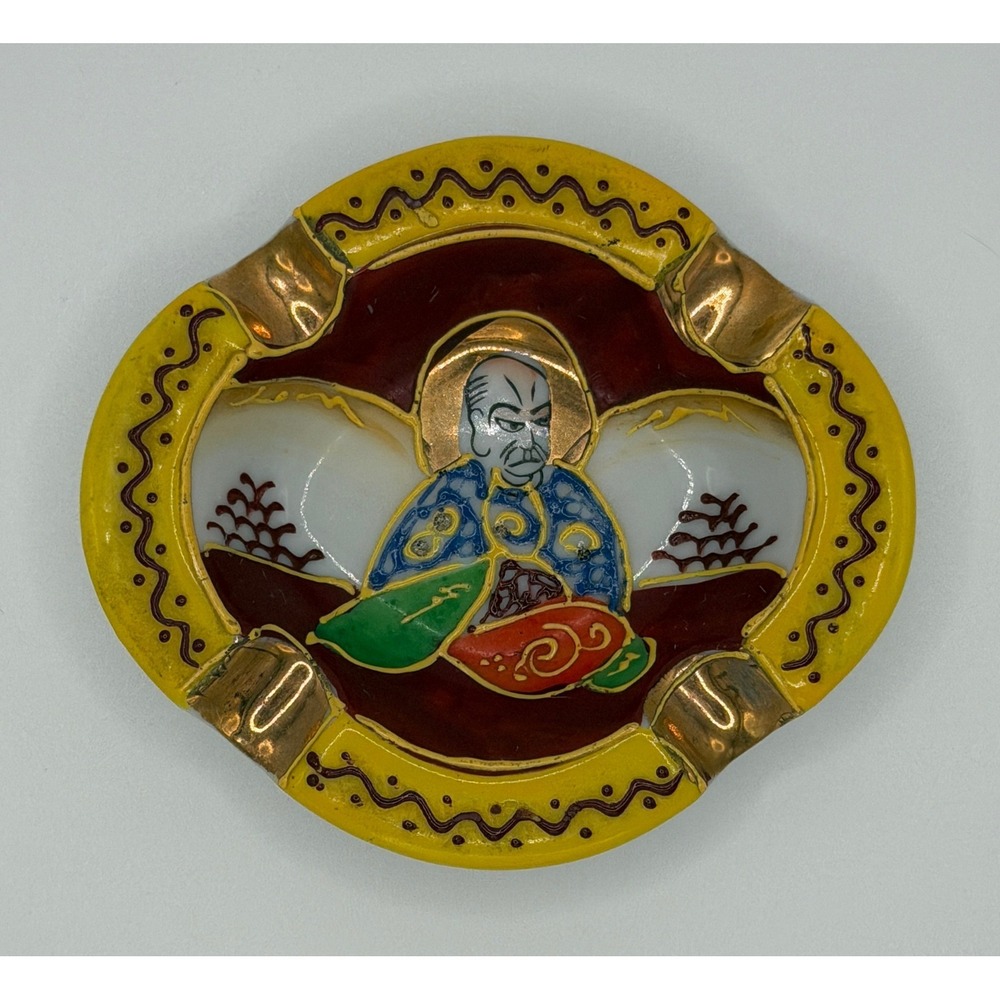 Vintage Japanese Satsuma Moriage Porcelain Ashtray Immortal Figure‎ Gold Trim